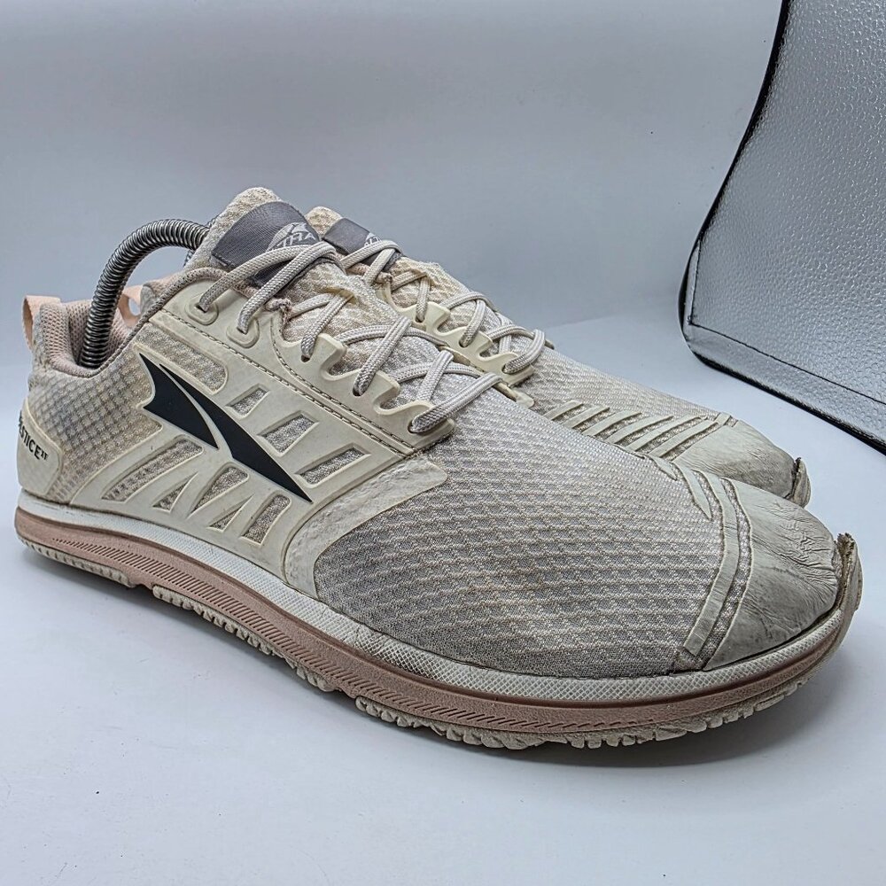 Altra Solstice XT 2 Womens Size 9.5 White Pink Road Running Shoes ALOA547Y110